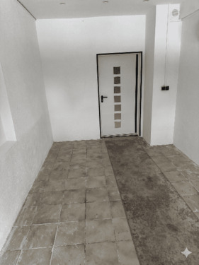 2 Flur und Eingang - 
