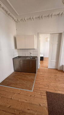 Wohnzimmer + Pantry-Küche - Etagenwohnung mit 42,00 m² in Güstrow zur Miete
