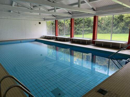 Schwimmbad.jpg - 