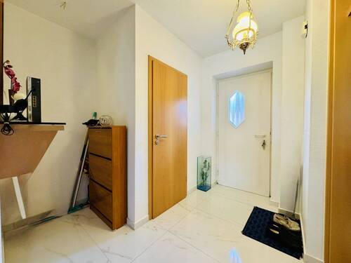 Eingangsbereich - 5 Zimmer Reihenendhaus zum Kaufen in Krefeld