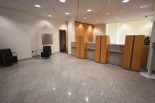 Kundenhalle Ansicht I - Büro mit 144,30 m&sup2; in Itzehoe zum Kaufen