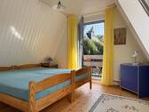 Schlafzimmer 1 mit Balkon - 