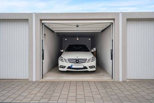 20 Garage.jpg - 
