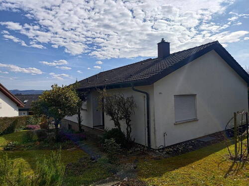 Bild 3 - 6 Zimmer Einfamilienhaus in Pliezhausen