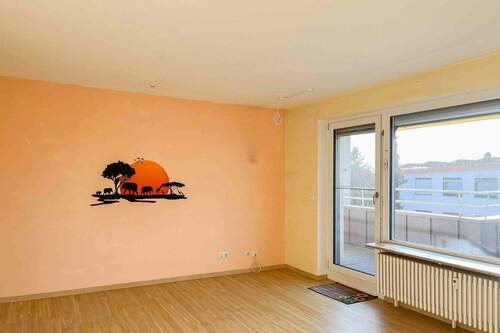 Wohnzimmer - 3 Zimmer Einfamilienhaus in Lauf an der Pegnitz