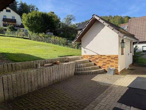 Terrasse und Nebengebäude - Einfamilienhaus mit 95,00 m&sup2; in Bad Lauterberg zum Kaufen