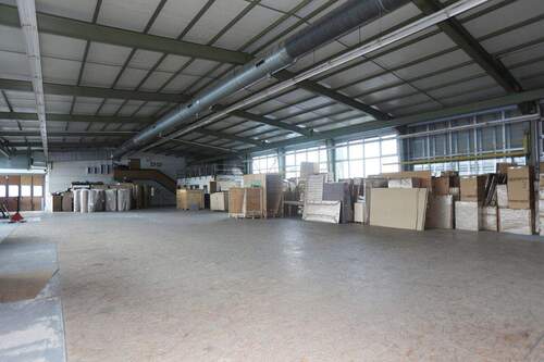 Halle - Halle in Bönnigheim zur Miete