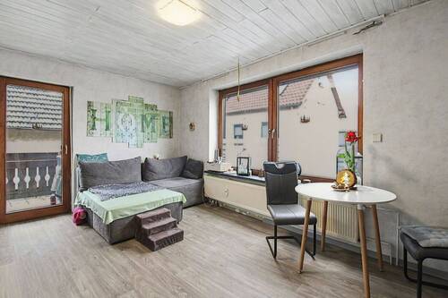 Wohnzimmer OG - 6 Zimmer Mehrfamilienhaus, Wohnhaus zum Kaufen in Lich