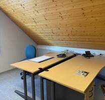 Modernes Einzelbüro: flexibel nutzbar, möbliert, Glasfaser & Parkplätze - Roes