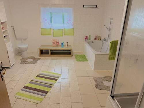 1 Bad EG - 6 Zimmer Einfamilienhaus zum Kaufen in Püttlingen