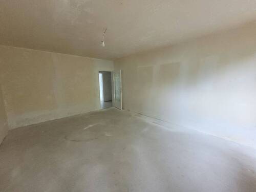 Einblick Wohnzimmer Bild 2 - 