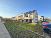 Außenansicht Garten_REFERENZOBJEKT - Energiesparende Obergeschoss-Wohnung - Ihr neues Zuhause wartet!