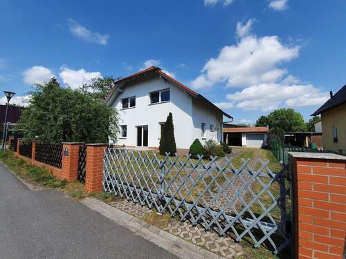 Einfamilienhaus freistehend - Einfamilienhaus freistehend zur Vermietung