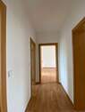 Flur - Etagenwohnung mit 69,50 m&sup2; in Gera zur Miete