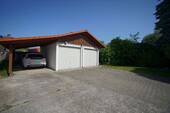 Carport und Doppelgarage - 