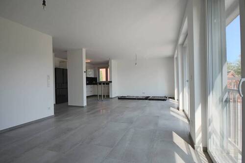 B012 - 