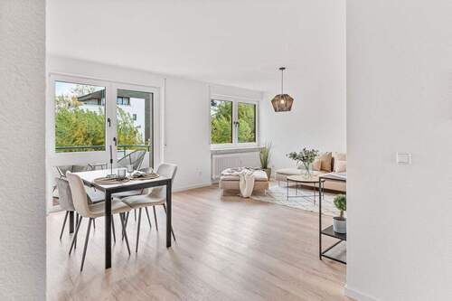 Wohn- Esszimmer - 3 Zimmer Etagenwohnung zum Kaufen in Leinfelden-Echterdingen