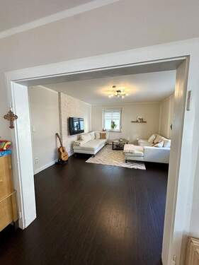 Bild 2 - 4 Zimmer Etagenwohnung zum Kaufen in Göppingen