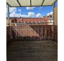 Erstbezug nach Teilrenovierung - Helle 2-Zimmer-Wohnung mit Balkon in gepflegtem Mehrfamilienhaus - Nürnberg Hummelstein