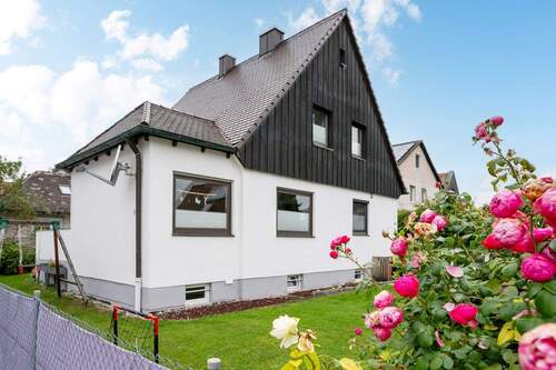 Hausansicht - AIGNER - Vermietet: Gut geschnittenes Einfamilienhaus in ruhiger Lage von Dachau!