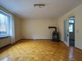 Wohnzimmer - 3 Zimmer Doppelhaushälfte in München