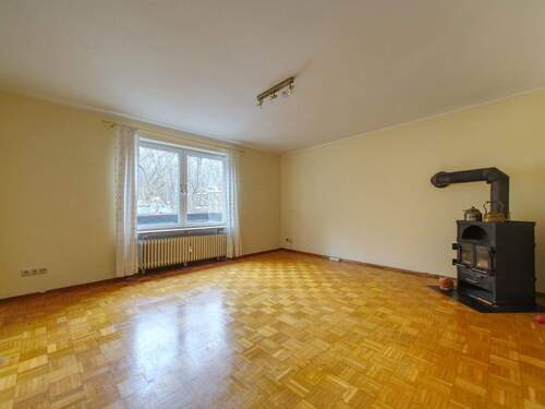 Wohnzimmer - Doppelhaushälfte mit 82,00 m² in München zum Kaufen