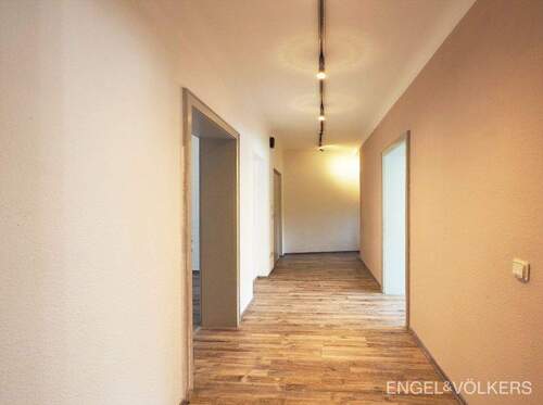 Bild 1 - Attraktive Drei-Zimmer-Wohnung in Zentraler Saarbrücker Lage!