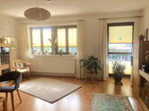 Wohnzimmer Blick zum Balkon - 5 Zimmer Reihenmittelhaus zum Kaufen in Beeskow
