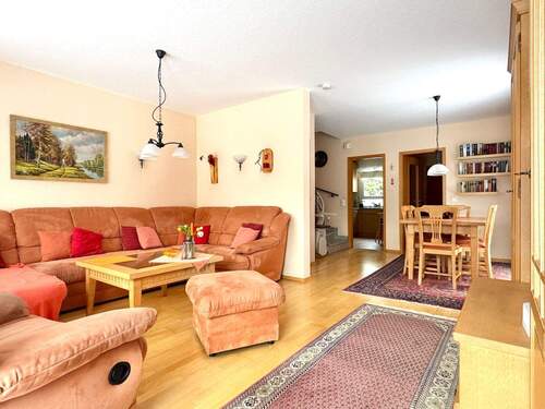 Wohnzimmer - 3 Zimmer Reihenendhaus zum Kaufen in Wunstorf