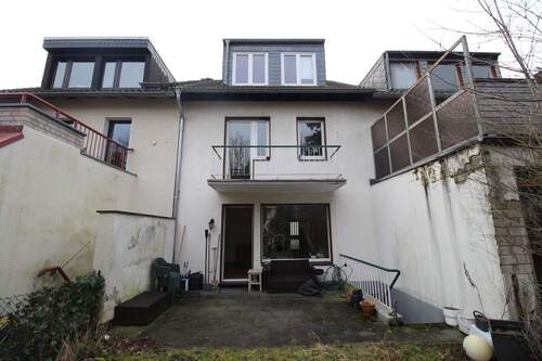 Rückansicht - 4 Zimmer Reihenmittelhaus zum Kaufen in Düsseldorf