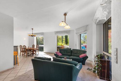 Wohnzimmer - Mehrfamilienhaus, Wohnhaus mit 215,00 m&sup2; in Königswinter zum Kaufen