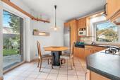 Küche mit Terrassenzugang - 