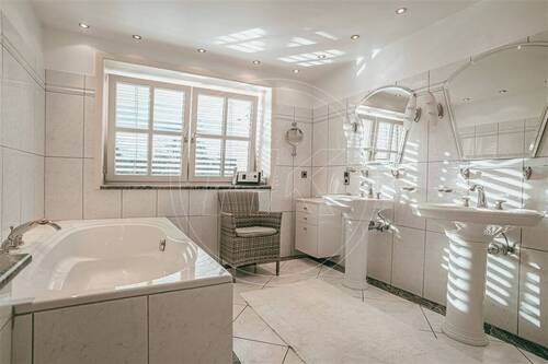 Das Badezimmer - 