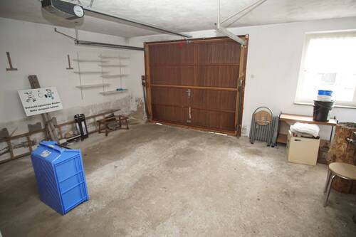 Garage mit Werkstatt - 