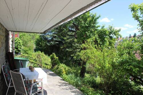 ... von hier aus zur Gartenterrasse - 