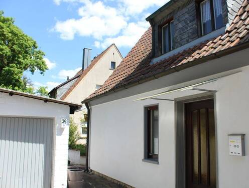 Hauszugangsbereich - Doppelhaushälfte mit 103,00 m² in Würzburg zum Kaufen