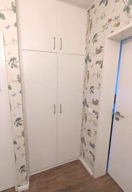 Einbauschrank im Flur - 3 Zimmer Etagenwohnung in Reinfeld