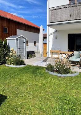 Garten und Terrasse - 4 Zimmer Etagenwohnung in Sauerlach
