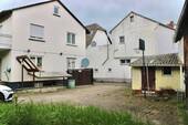 Innenhof - 6 Zimmer Einfamilienhaus zum Kaufen in Biblis