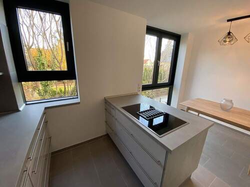 Küche im Wohnzimmer (4) - Reihenmittelhaus mit 105,00 m² in Berlin zur Miete