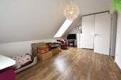 Kinderzimmer 1.OG.2.JPG - 