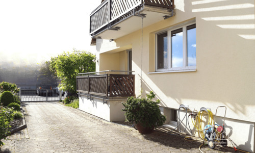 2 Balkone - 9 Zimmer Doppelhaushälfte zum Kaufen in Kitzingen