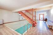 Pool_im_Untergeschoss - 