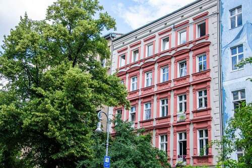 Fassade - Zwischen Landwehrkanal & Maybachufer - vermietete 2-Zimmer-Altbauwohnung mit stabilem Wertpotenzial