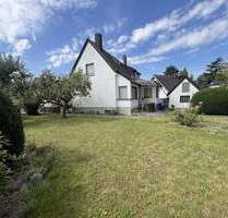 Charmante DHH mit großem Potenzial in Neuss