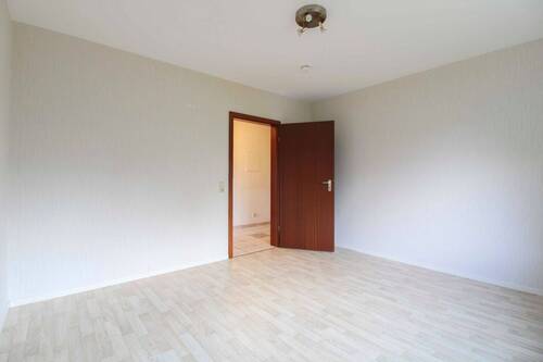 Schlafzimmer - 3 Zimmer Etagenwohnung zum Kaufen in Dortmund