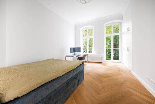Schlafzimmer zum Innenhof - Etagenwohnung mit 73,00 m&sup2; in Berlin zum Kaufen