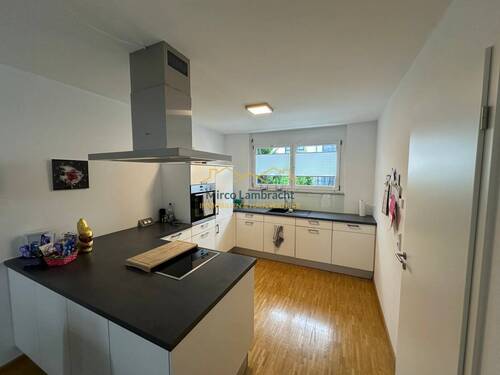 Küche - Haus sucht glückliche Familie! Hier fühlen sich Ihre Lieben daheim.