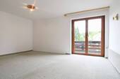 Schlafzimmer mit Balkon - 