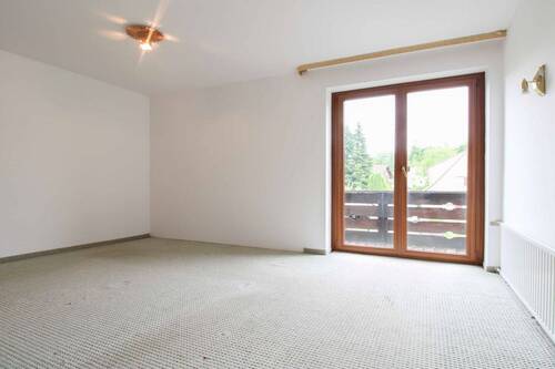 Schlafzimmer mit Balkon - 